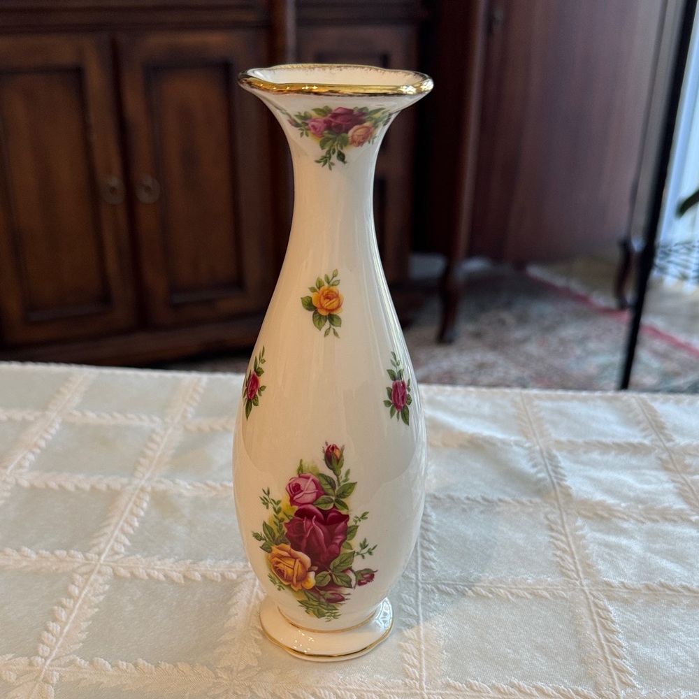 Royal Albert White Porcelain Bud Vase with Pink and Yellow Roses